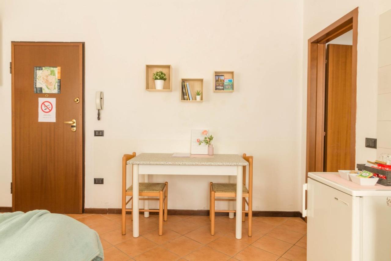 La Rosa Apartment Ferrara Bagian luar foto
